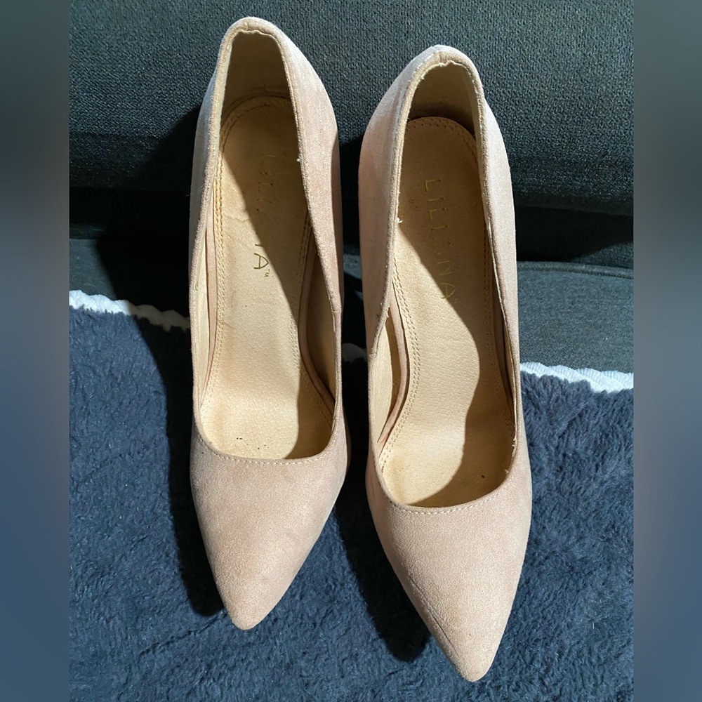 Heels - Picture 3 of 5